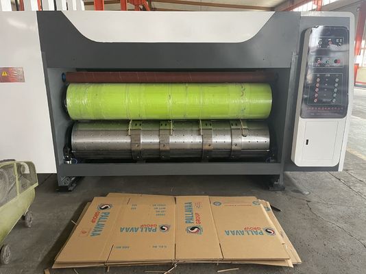 Продвинутая волнистая картонажная коробка Flexo Двухцветный принтер Slotter Ротационный резач