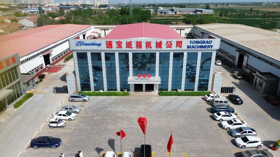 Автоматическая печатная машина на пластиковые пластиковые коробки для точного и быстрого производства картонных коробок